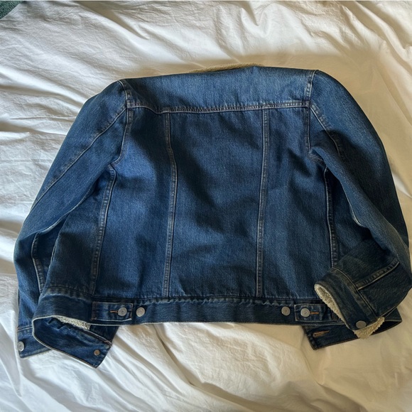 Levi’s Jean Jacket - Picture 3 of 6